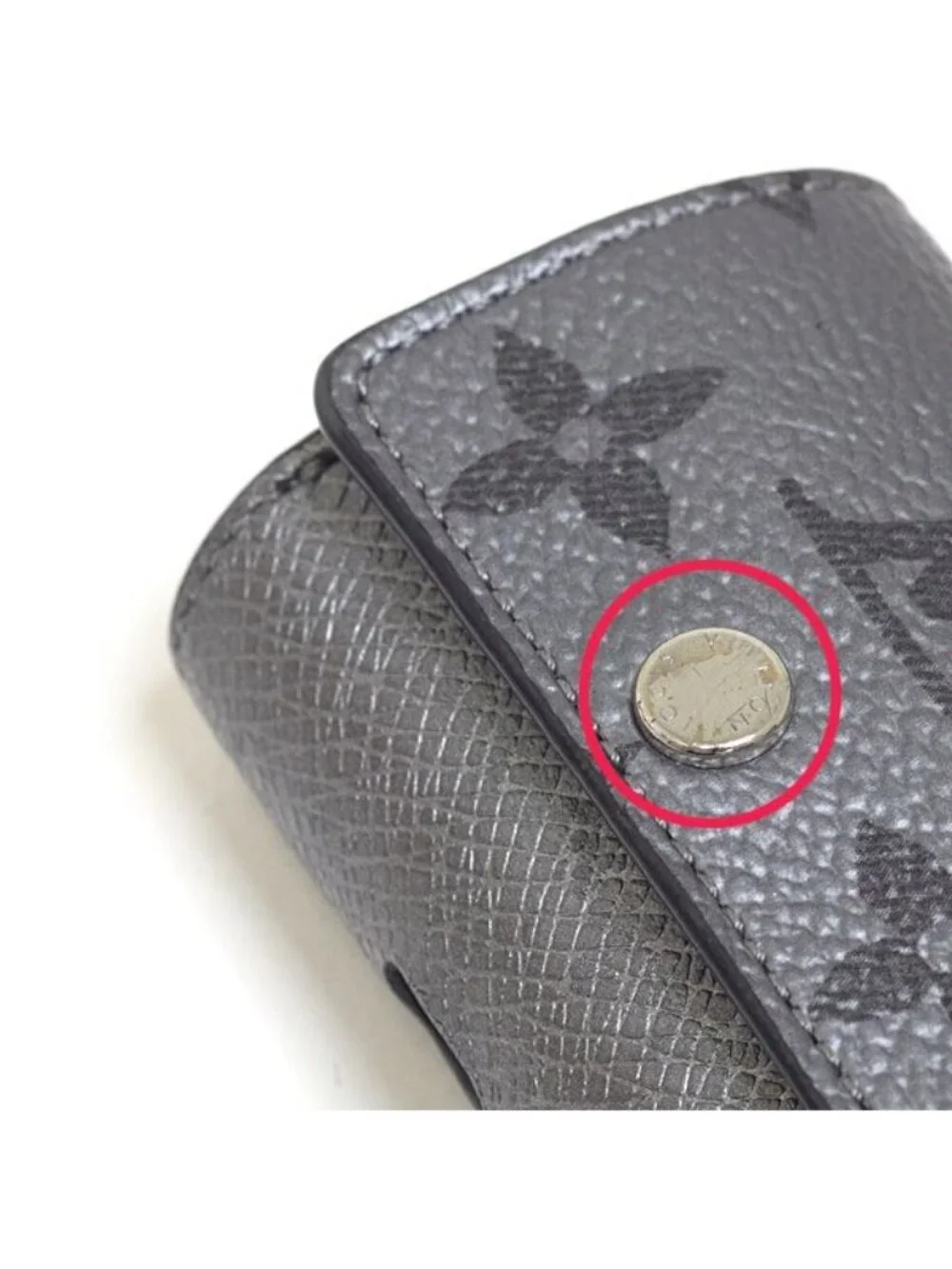 Louis Vuitton LV Earphones Pouch Taigarama Gray Silver